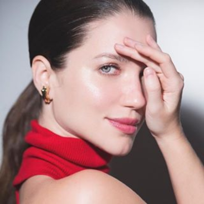 Nathalia Dill