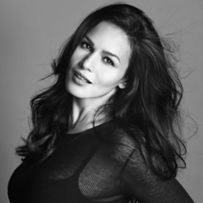 Iza Calzado Wintle