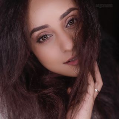 Pearle Maaney