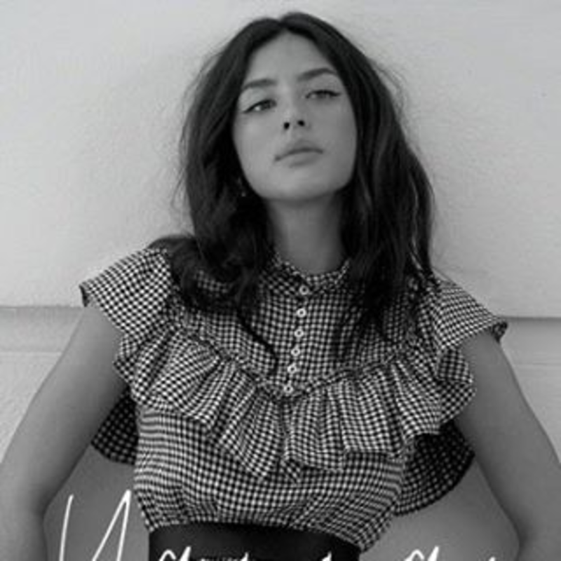 Yanna Lavigne Yanna Lavigne