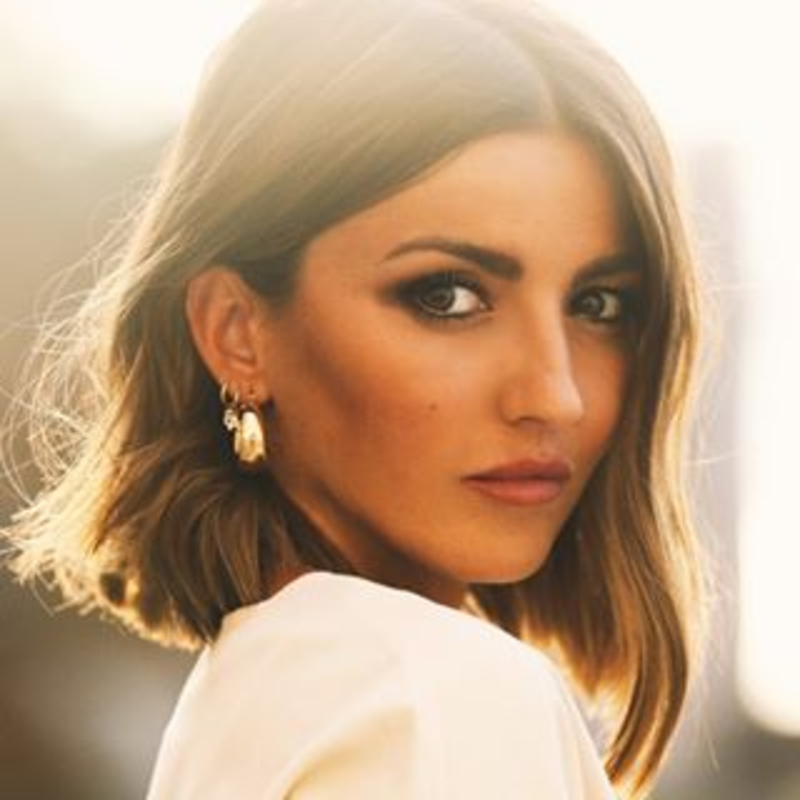 Alexandra Pereira Alexandra Pereira