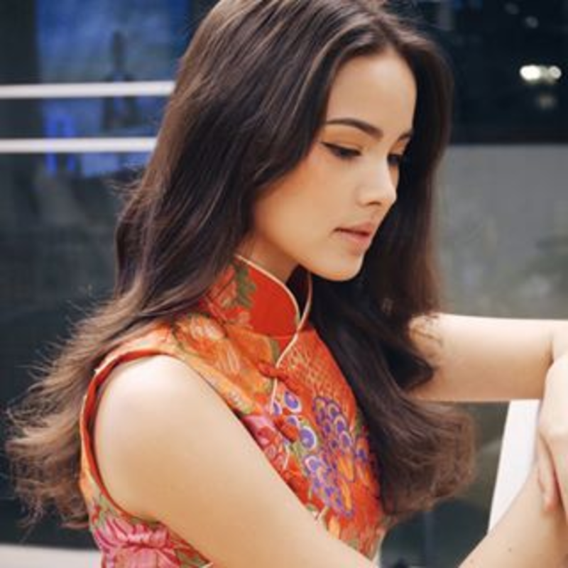 Urassaya Sperbund