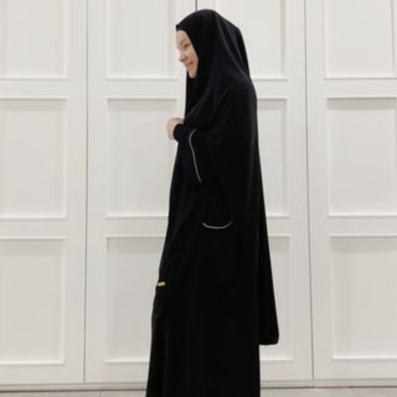 Dewi Sandra