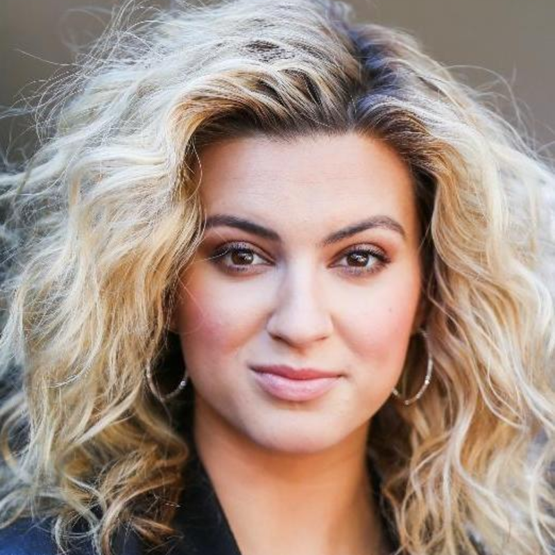 Tori Kelly