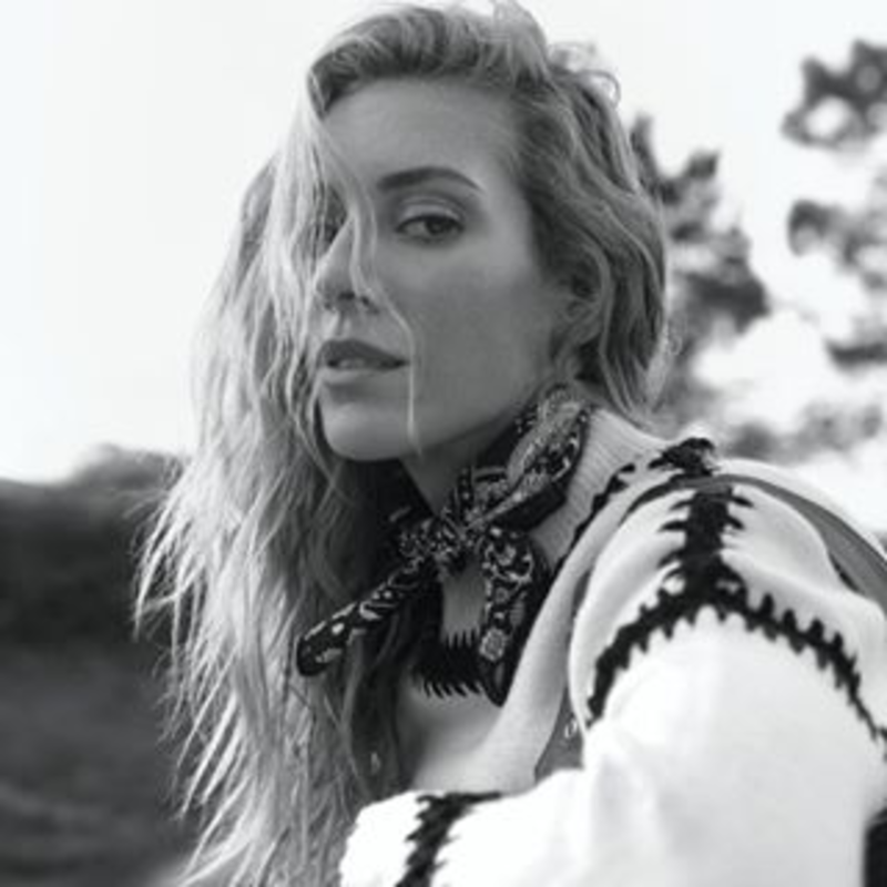 Sinem Kobal